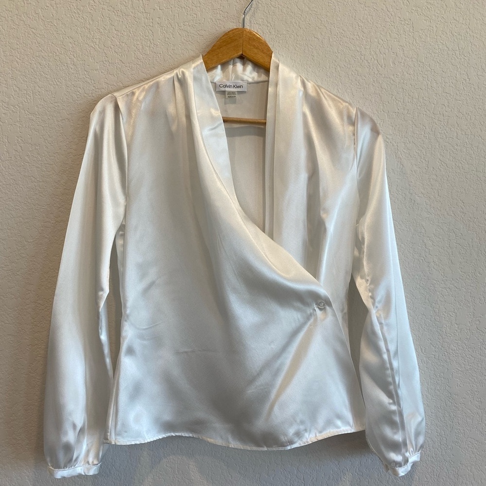 Calvin Klein - Size XS - White Silk Blouse